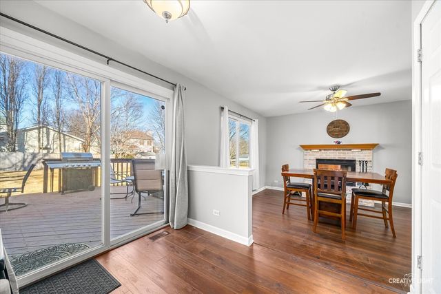 102 Chelsea Avenue, Sugar Grove, IL 60554