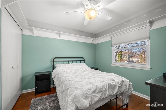 102 Chelsea Avenue, Sugar Grove, IL 60554