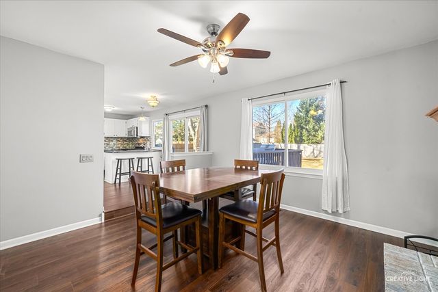 102 Chelsea Avenue, Sugar Grove, IL 60554