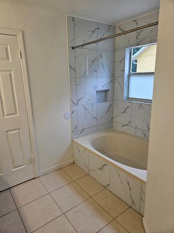 9687 LINGWOOD TRAIL, Orlando, FL 32817