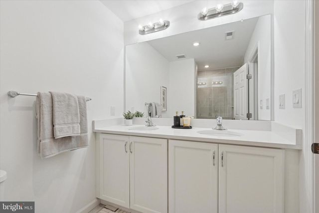 16353 RIVER VIEW CT, Bristol, PA 19007