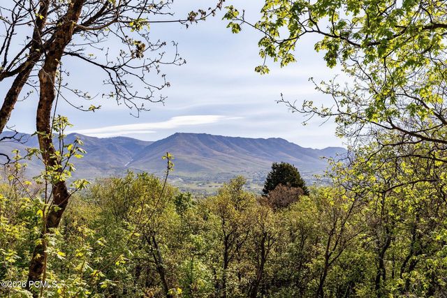 2725 E 3500, Eden, UT 84310