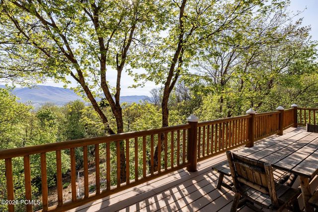 2725 E 3500, Eden, UT 84310