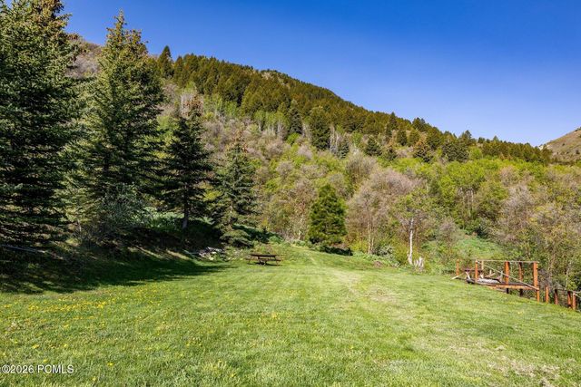 2725 E 3500, Eden, UT 84310