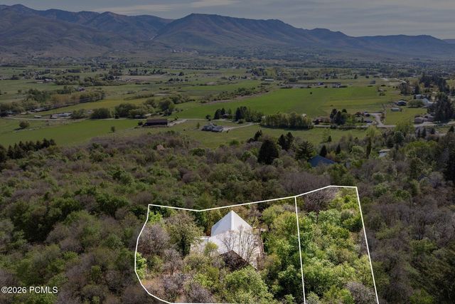 2725 E 3500, Eden, UT 84310