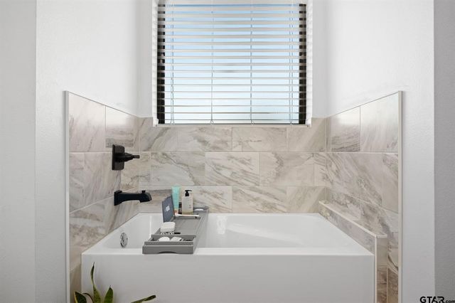 110 Rose Row Lane, Winona, TX 75792