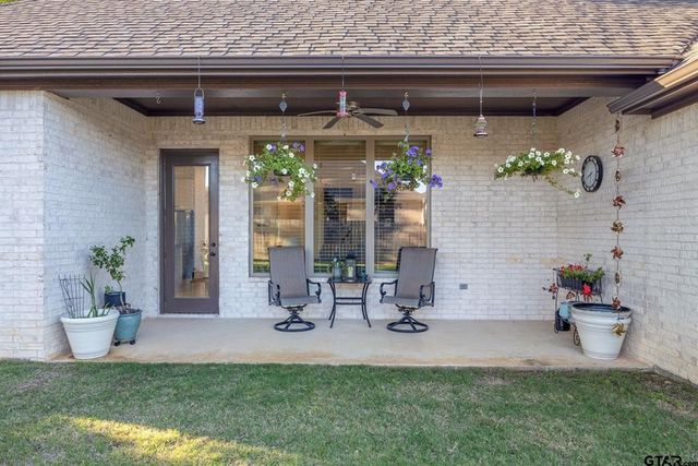 110 Rose Row Lane, Winona, TX 75792