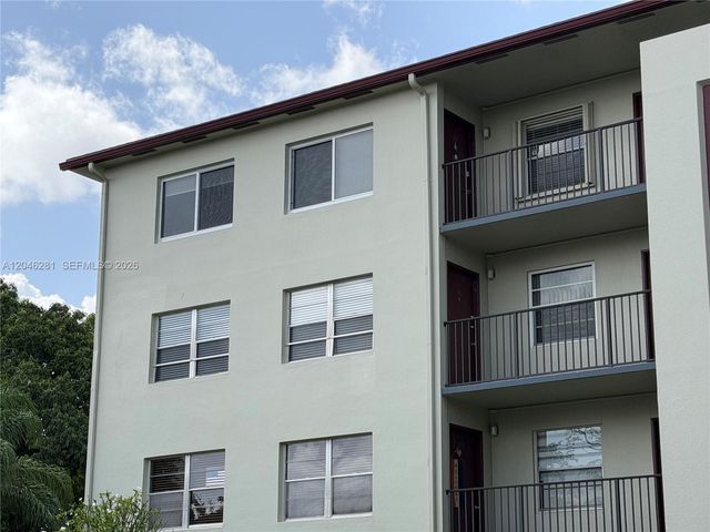 13255 SW 7th Ct 401D, Pembroke Pines, FL 33027