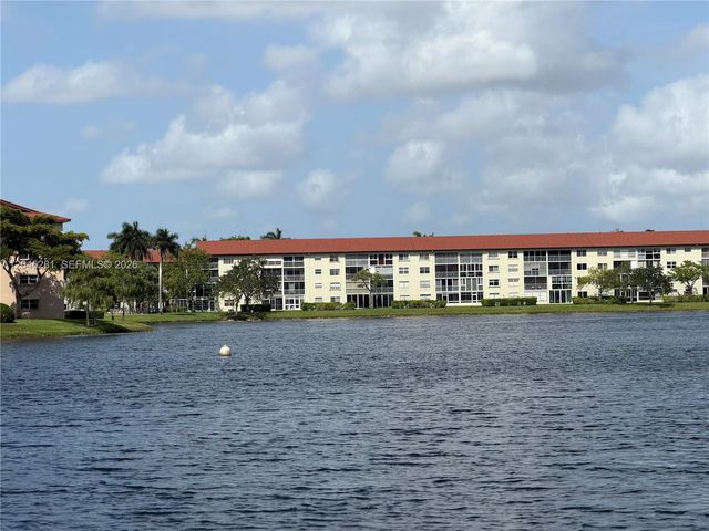 13255 SW 7th Ct 401D, Pembroke Pines, FL 33027