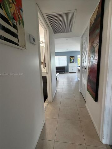 13255 SW 7th Ct 401D, Pembroke Pines, FL 33027