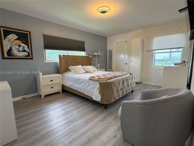 13255 SW 7th Ct 401D, Pembroke Pines, FL 33027