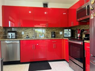 13255 SW 7th Ct 401D, Pembroke Pines, FL 33027