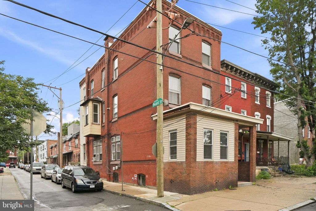 314-00 N 32ND ST, Philadelphia, PA 19104