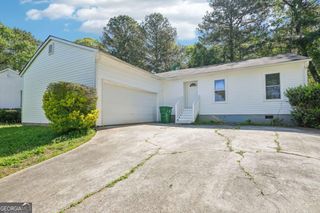 2058 Corners Circle, Lithonia, GA 30058