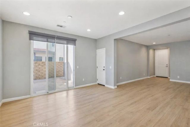 21982 Moveo Drive, Saugus, CA 91350