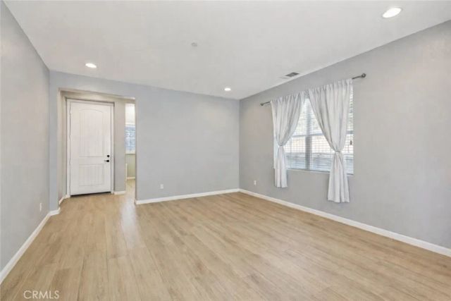 21982 Moveo Drive, Saugus, CA 91350