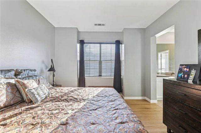 21982 Moveo Drive, Saugus, CA 91350