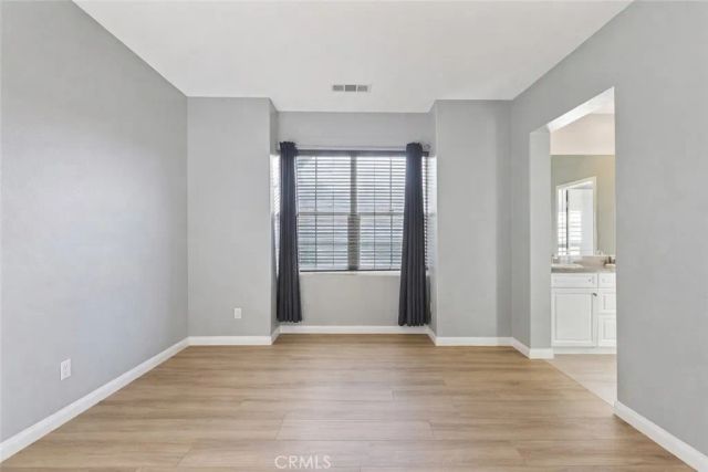 21982 Moveo Drive, Saugus, CA 91350