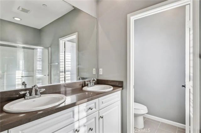 21982 Moveo Drive, Saugus, CA 91350