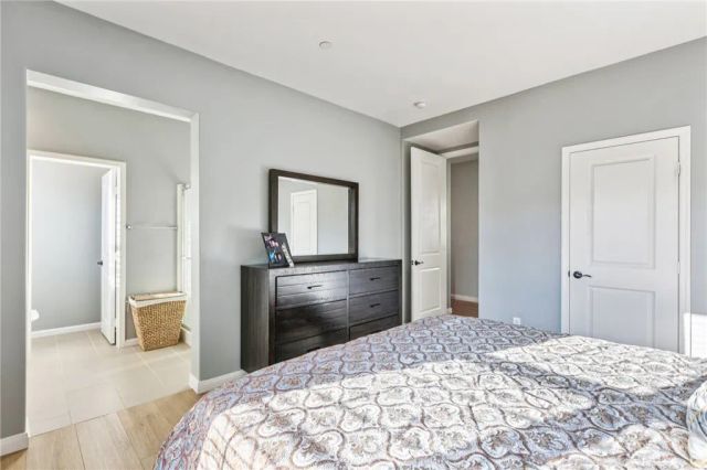 21982 Moveo Drive, Saugus, CA 91350