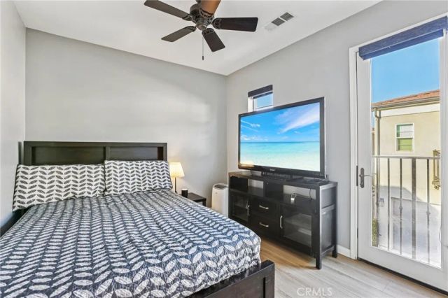 21982 Moveo Drive, Saugus, CA 91350