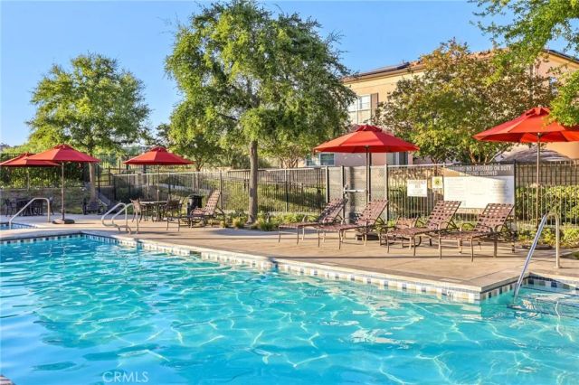 21982 Moveo Drive, Saugus, CA 91350