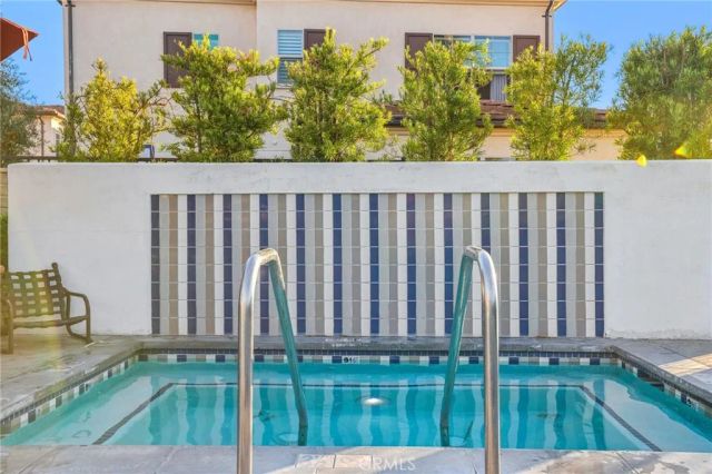 21982 Moveo Drive, Saugus, CA 91350