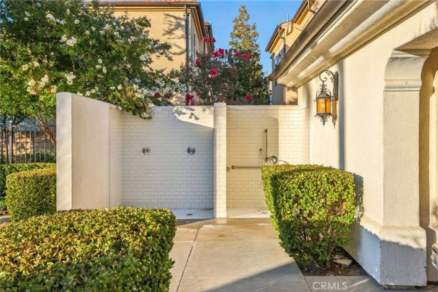 21982 Moveo Drive, Saugus, CA 91350