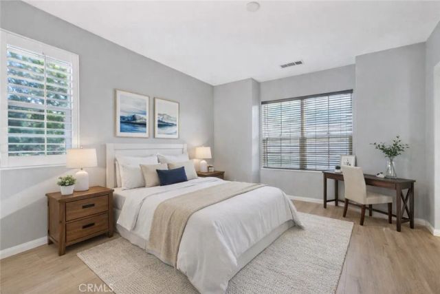 21982 Moveo Drive, Saugus, CA 91350