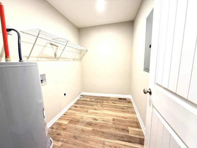 2317 E LINCOLN ST, Tullahoma, TN 37388