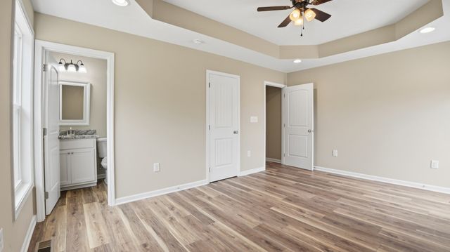 2317 E LINCOLN ST, Tullahoma, TN 37388