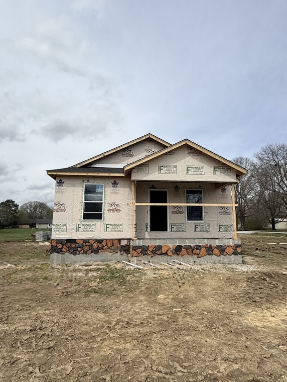 2317 E LINCOLN ST, Tullahoma, TN 37388