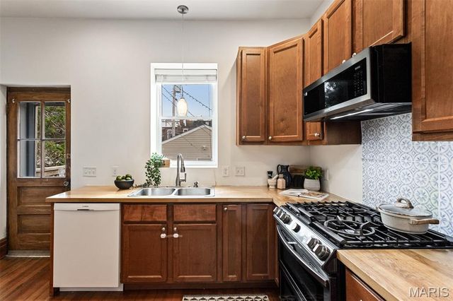 2650 Pennsylvania Avenue, St Louis, MO 63118