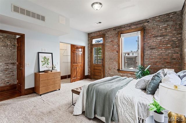 2650 Pennsylvania Avenue, St Louis, MO 63118