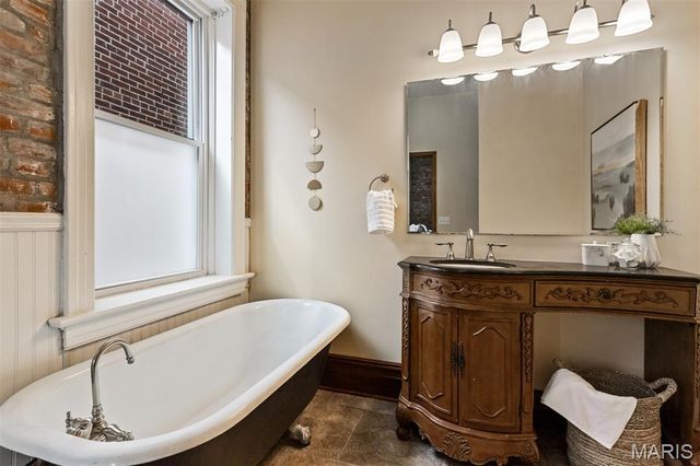 2650 Pennsylvania Avenue, St Louis, MO 63118