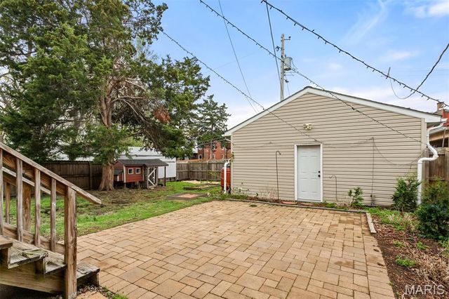 2650 Pennsylvania Avenue, St Louis, MO 63118