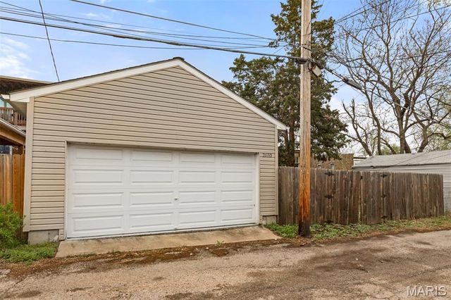 2650 Pennsylvania Avenue, St Louis, MO 63118