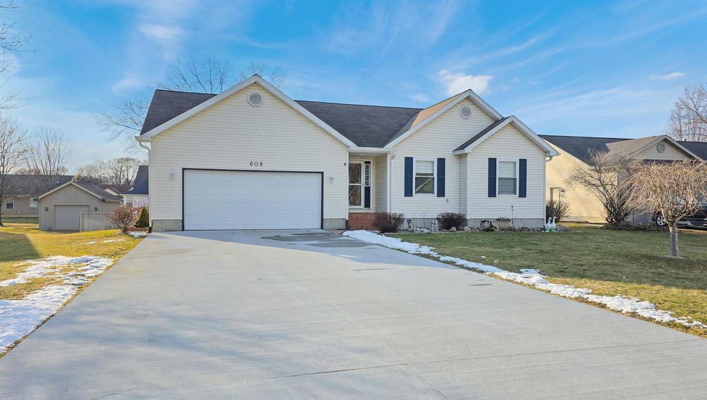 608 Stone Creek Pass, Clio, MI 48420