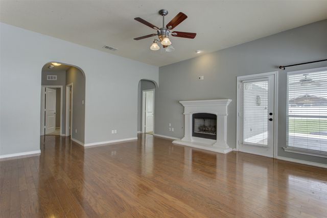 5025 Bacon Drive, Fort Worth, TX 76244