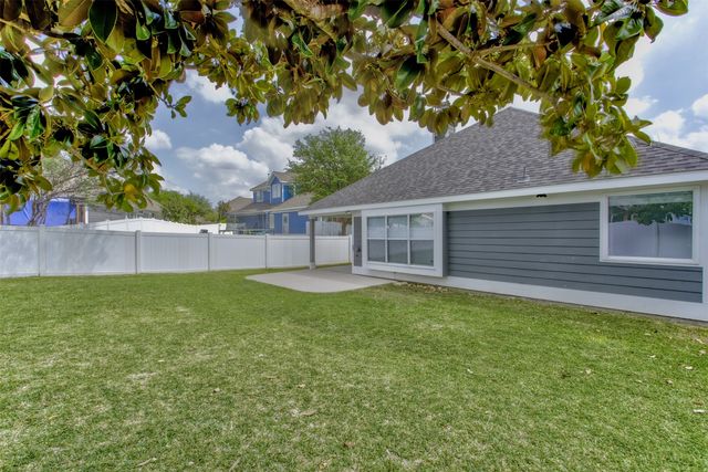 5025 Bacon Drive, Fort Worth, TX 76244