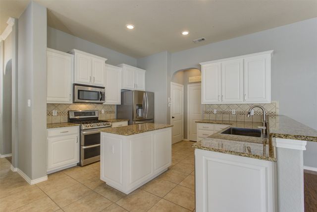 5025 Bacon Drive, Fort Worth, TX 76244