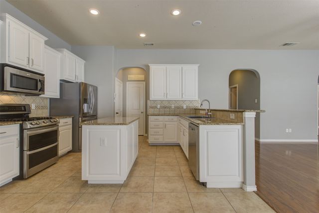 5025 Bacon Drive, Fort Worth, TX 76244