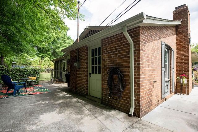 1515 Ann Arbor Avenue, High Point, NC 27265