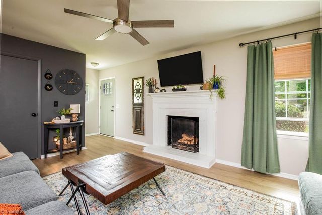 1515 Ann Arbor Avenue, High Point, NC 27265