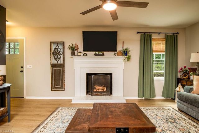 1515 Ann Arbor Avenue, High Point, NC 27265