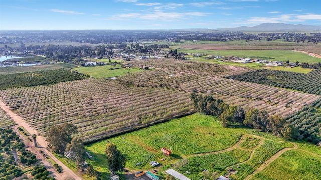 12009 E Shaw Avenue, Clovis, CA 93619