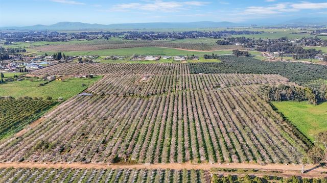 12009 E Shaw Avenue, Clovis, CA 93619