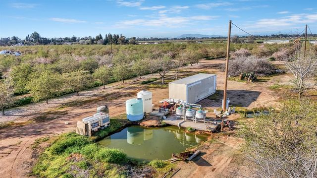 12009 E Shaw Avenue, Clovis, CA 93619