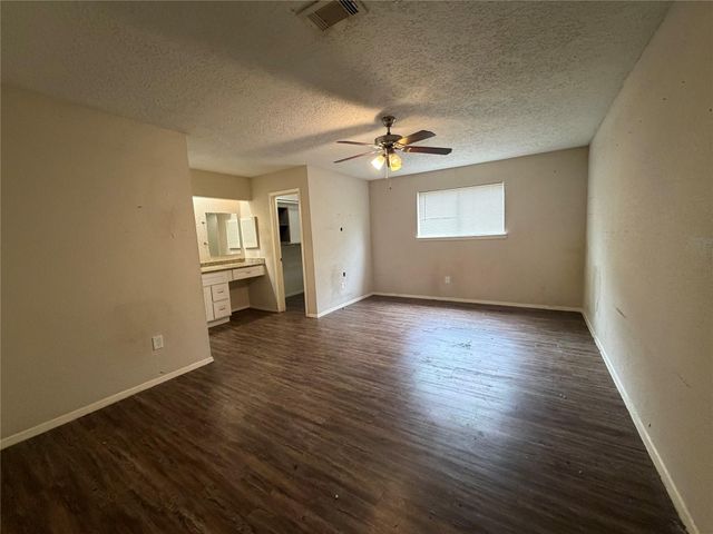 17234 Heritage Bay Drive, Webster, TX 77598
