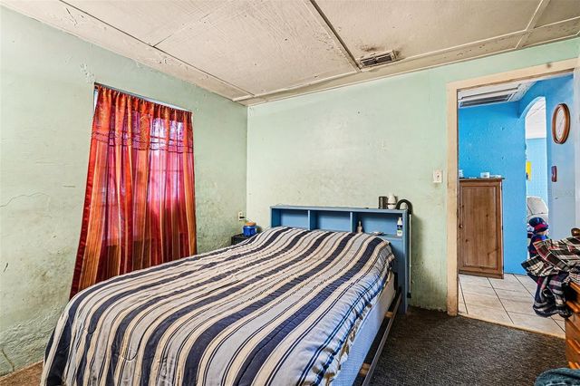 2518 ELM STREET, Seffner, FL 33584